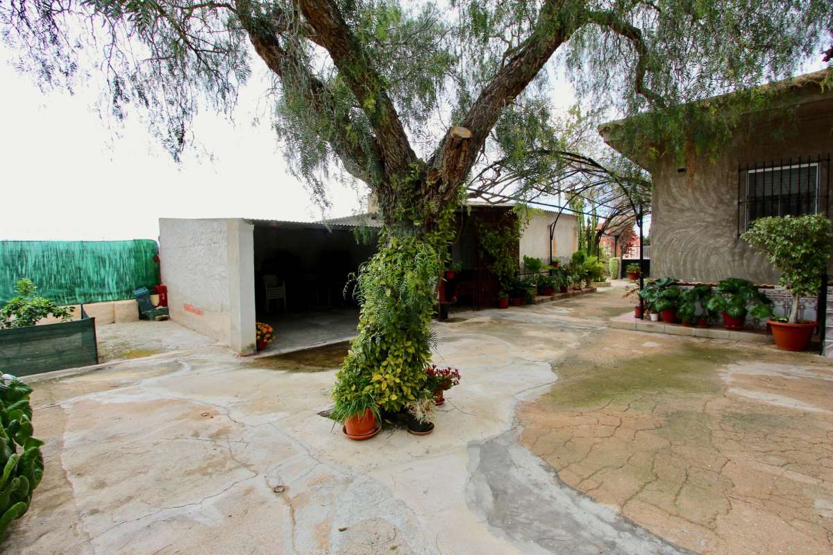 Dining area in villa for sale in Canadas De San Pedro