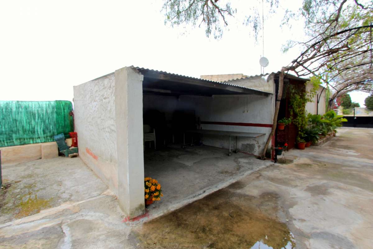 Master bedroom in villa for sale in Canadas De San Pedro