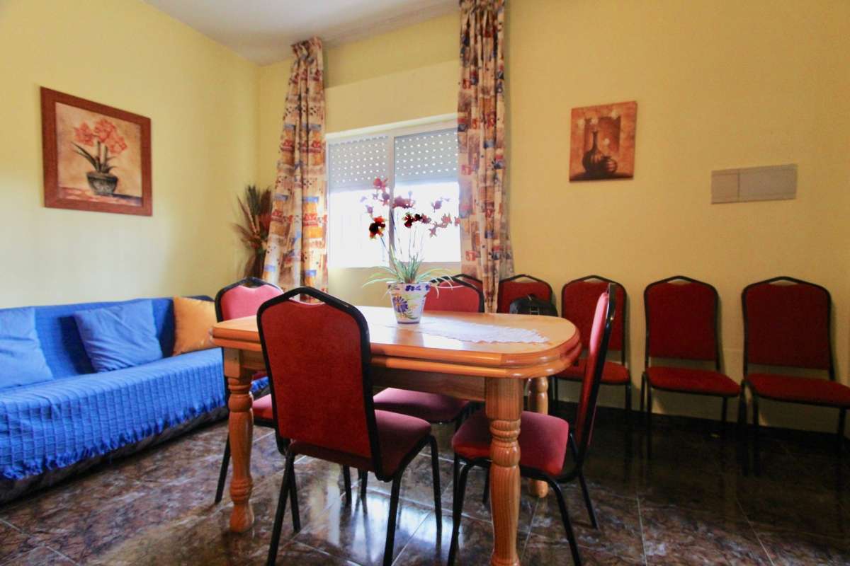 Fantastic villa at Cañadas de San Pedro just around 16km from Murcia city and 30min drive away from the lovely beaches of Mar Menor