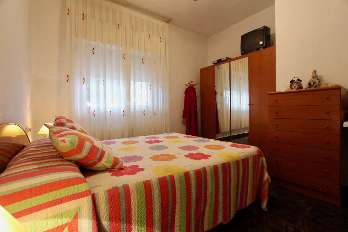 Bedroom in villa for sale in Canadas De San Pedro
