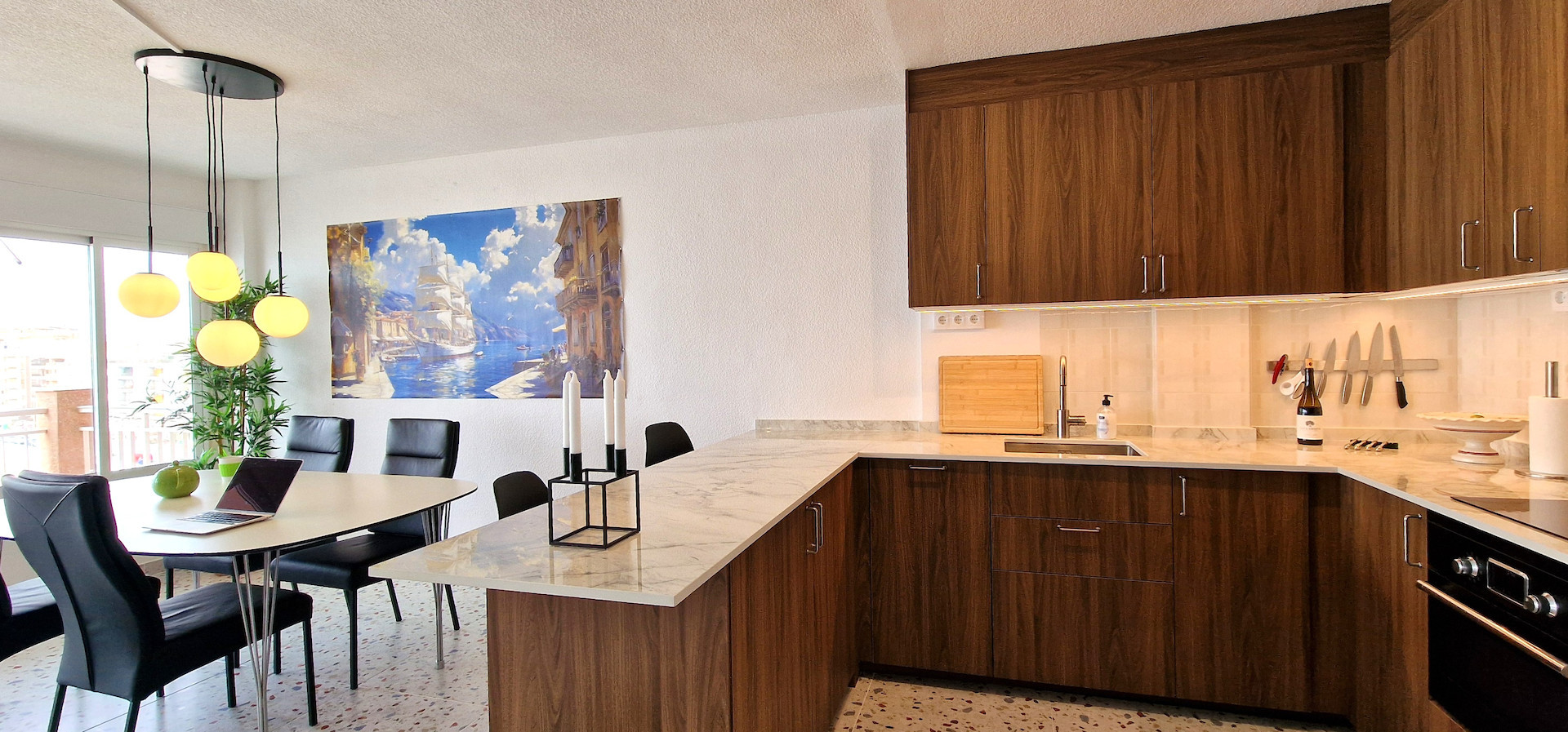 Bedroom in apartment for sale in Torrevieja