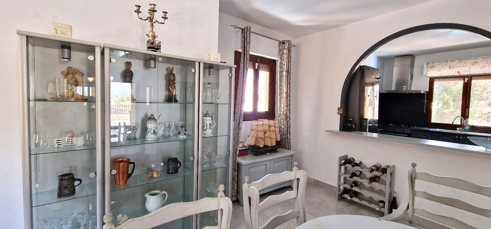 Dining area in villa for sale in Orihuela