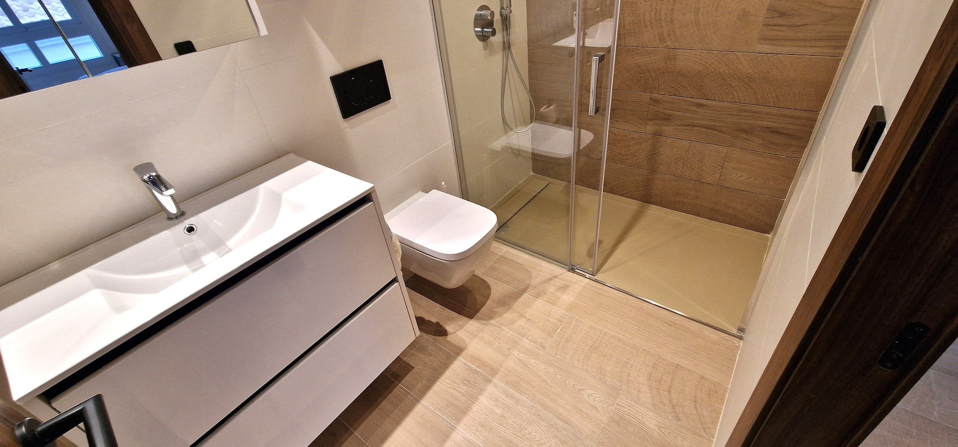 Bathroom in bungalow for sale in Algorfa