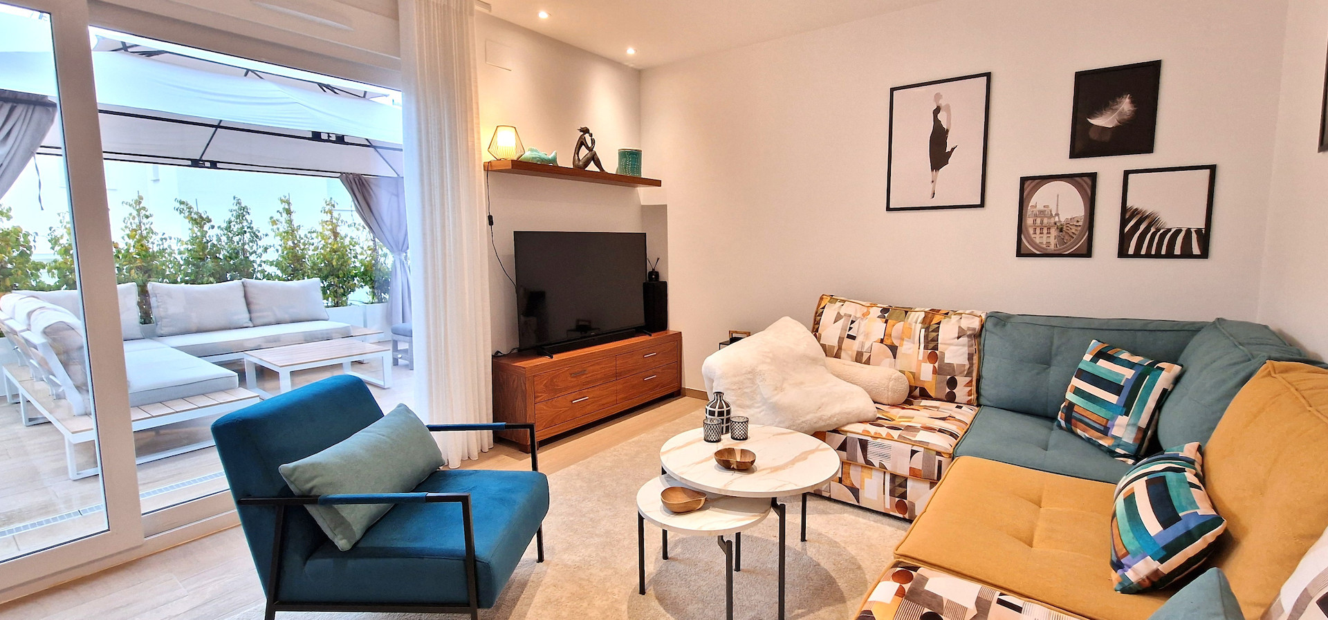 Bedroom in bungalow for sale in Algorfa
