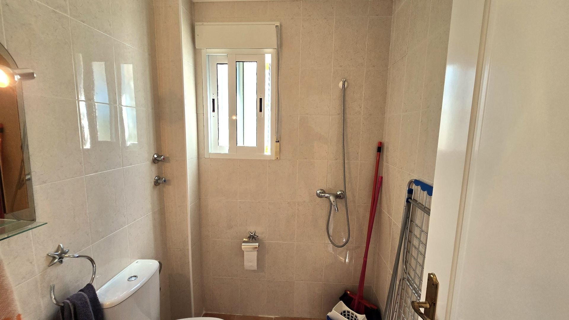 Pool area in villa for sale in Orihuela