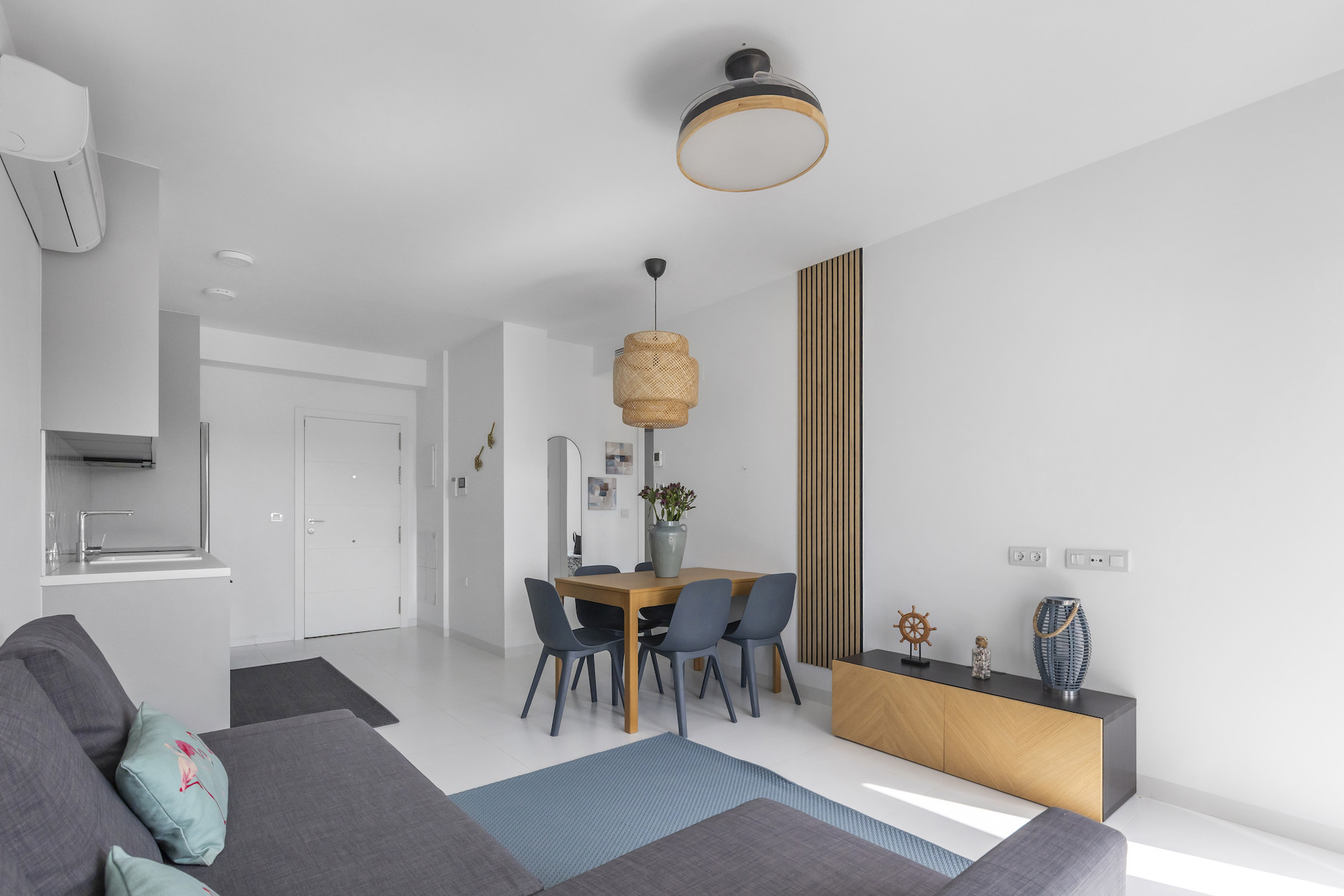 Living room in apartment for sale in San Miguel de Salinas