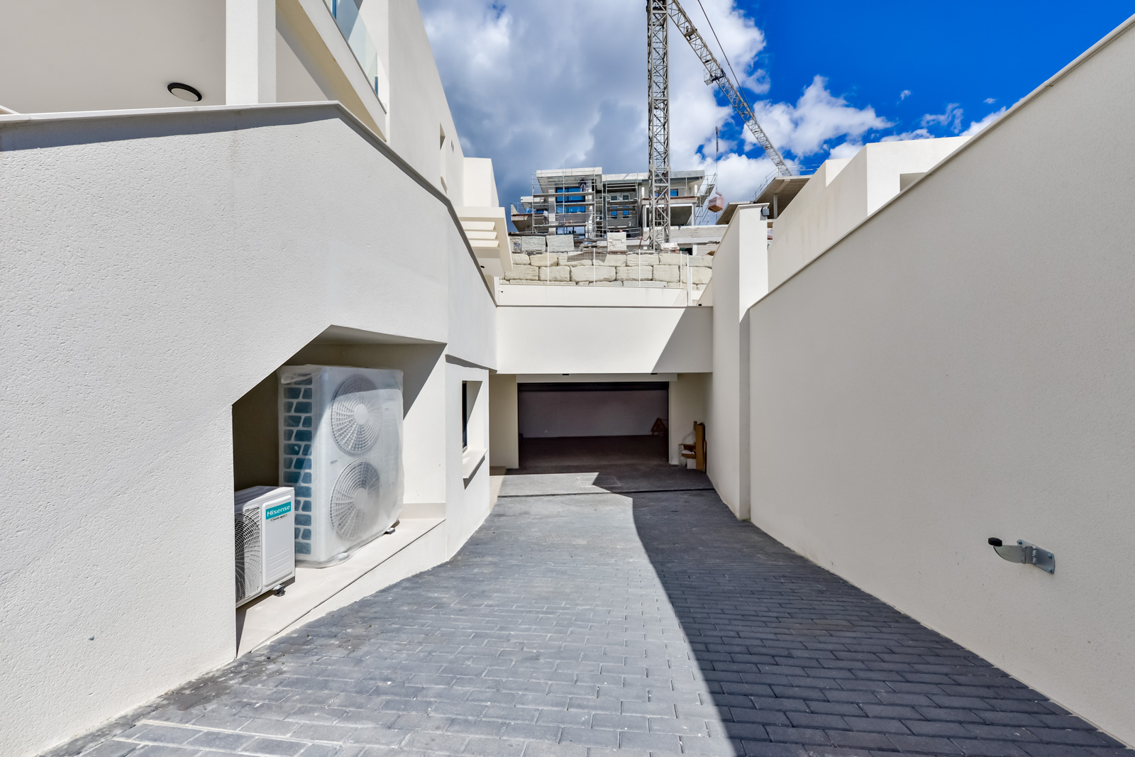 Master bedroom in villa for sale in Finestrat