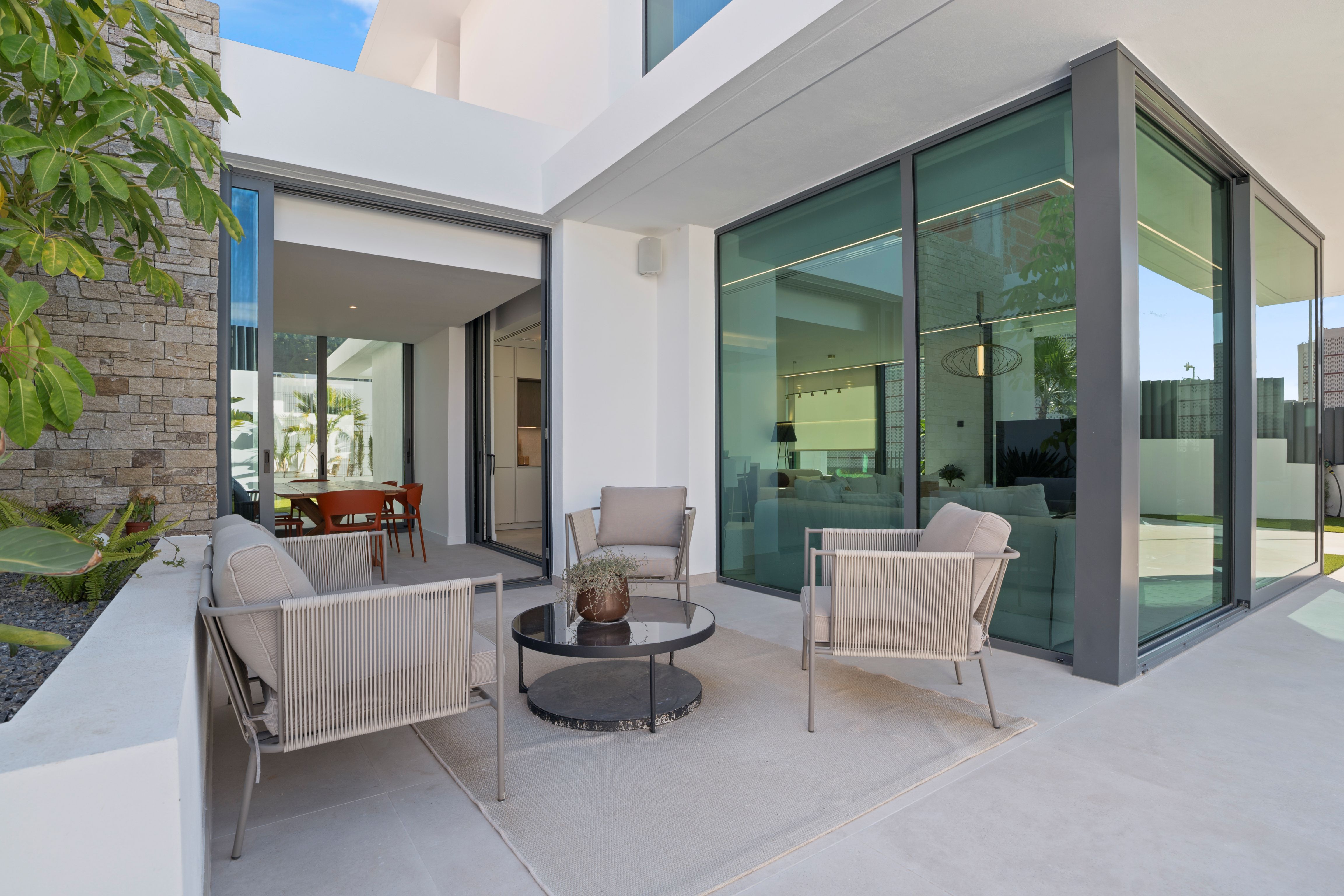 Master bedroom in villa for sale in Benidorm
