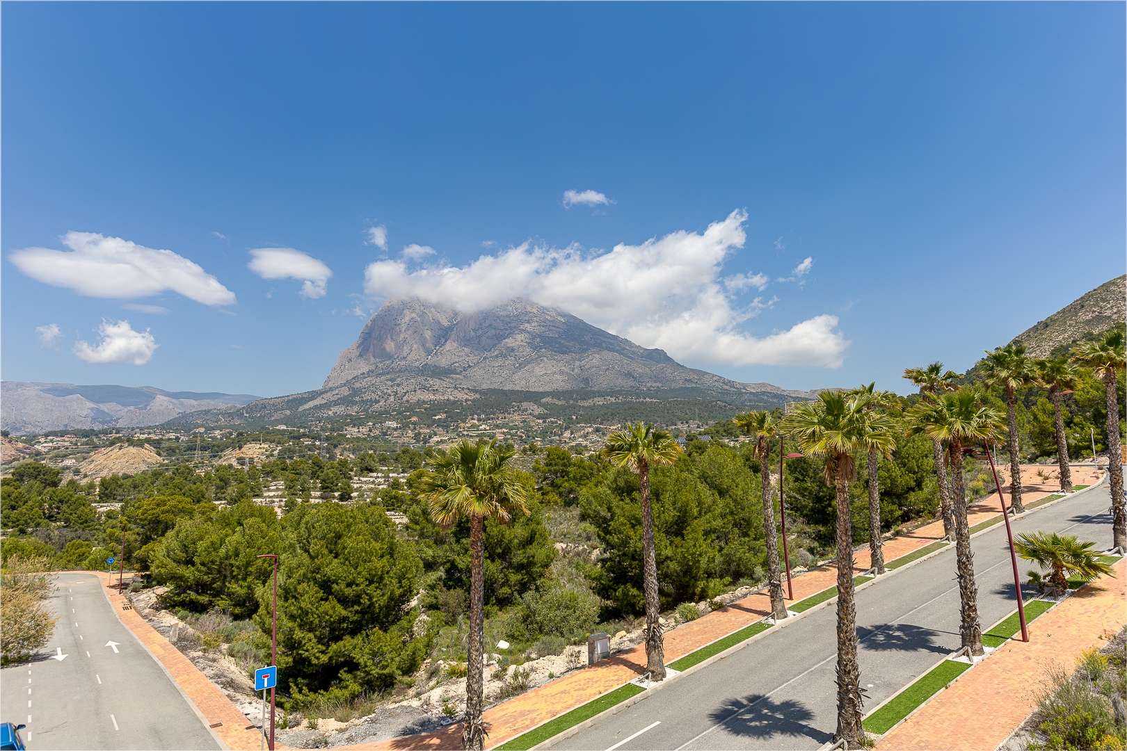 Terrace in villa for sale in Finestrat