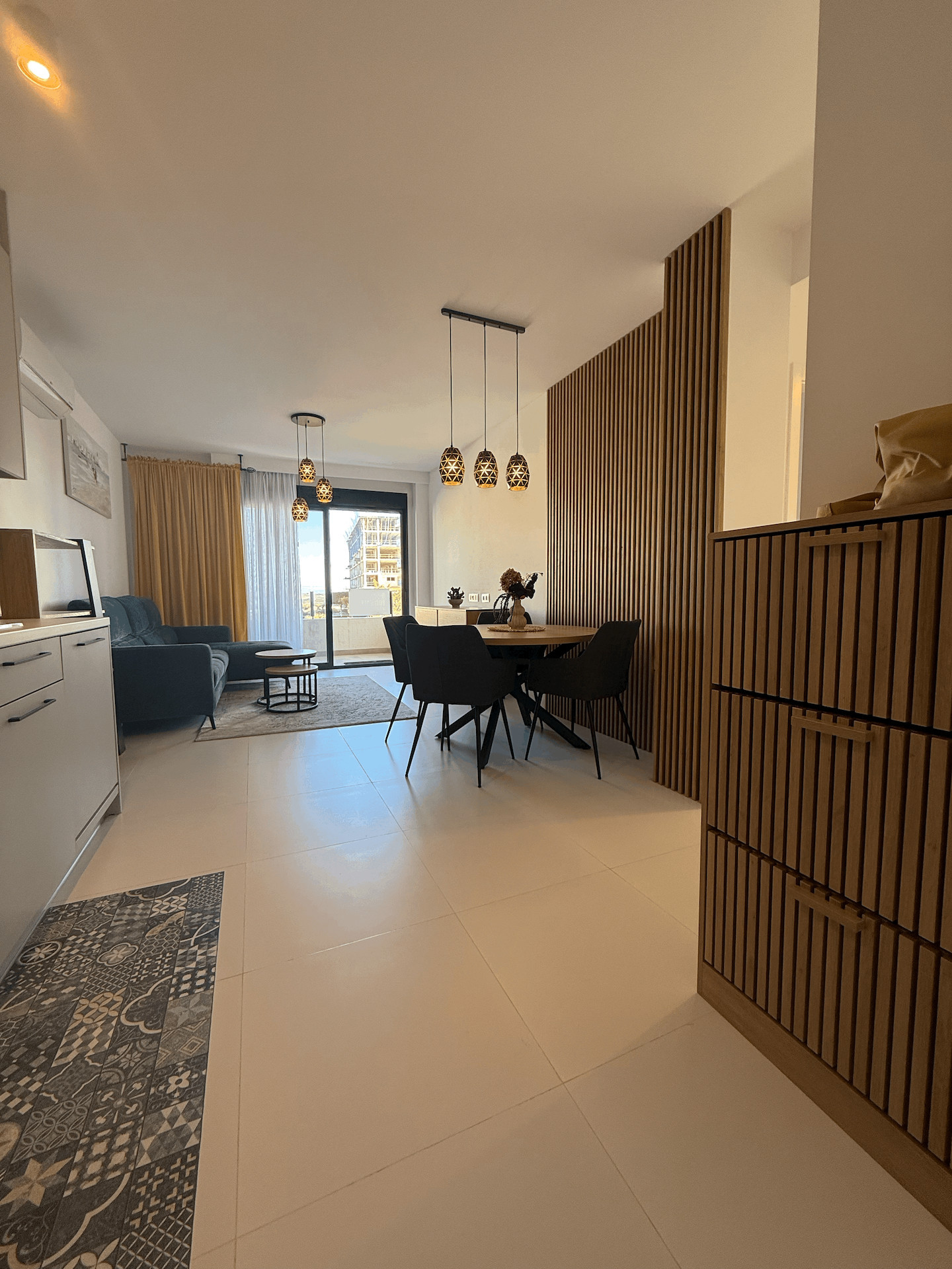 Modern, ready-to-move-in apartment in San Miguel de Salinas
