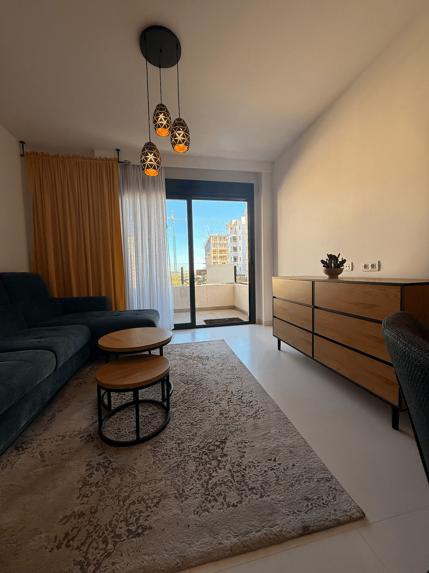 Modern, ready-to-move-in apartment in San Miguel de Salinas