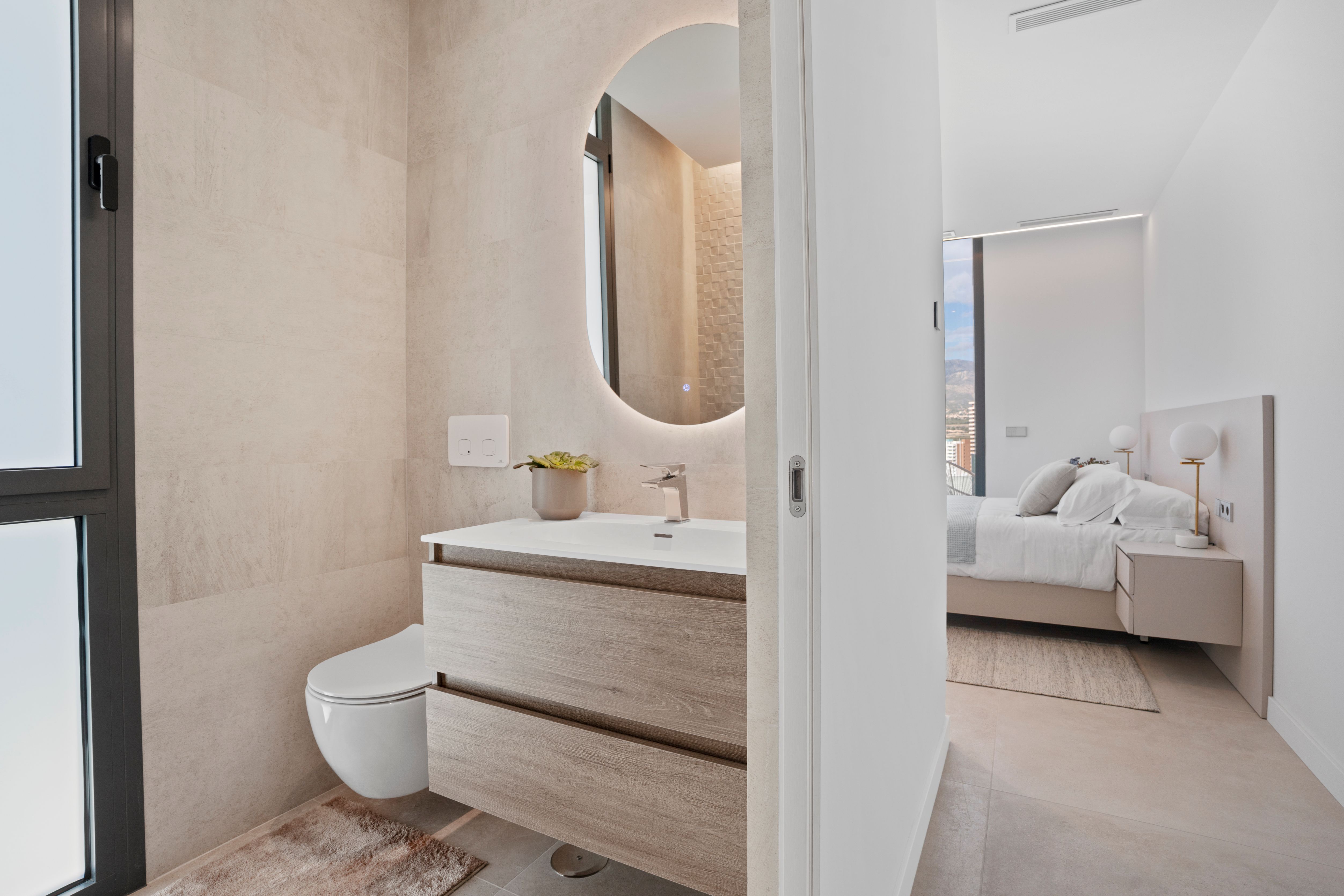 Master bedroom in villa for sale in Benidorm