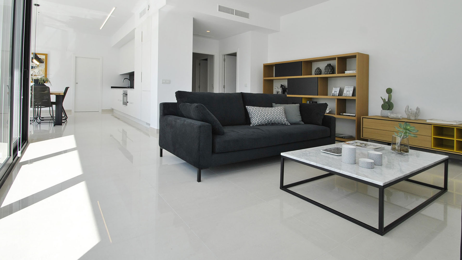 Dining area in villa for sale in Rojales