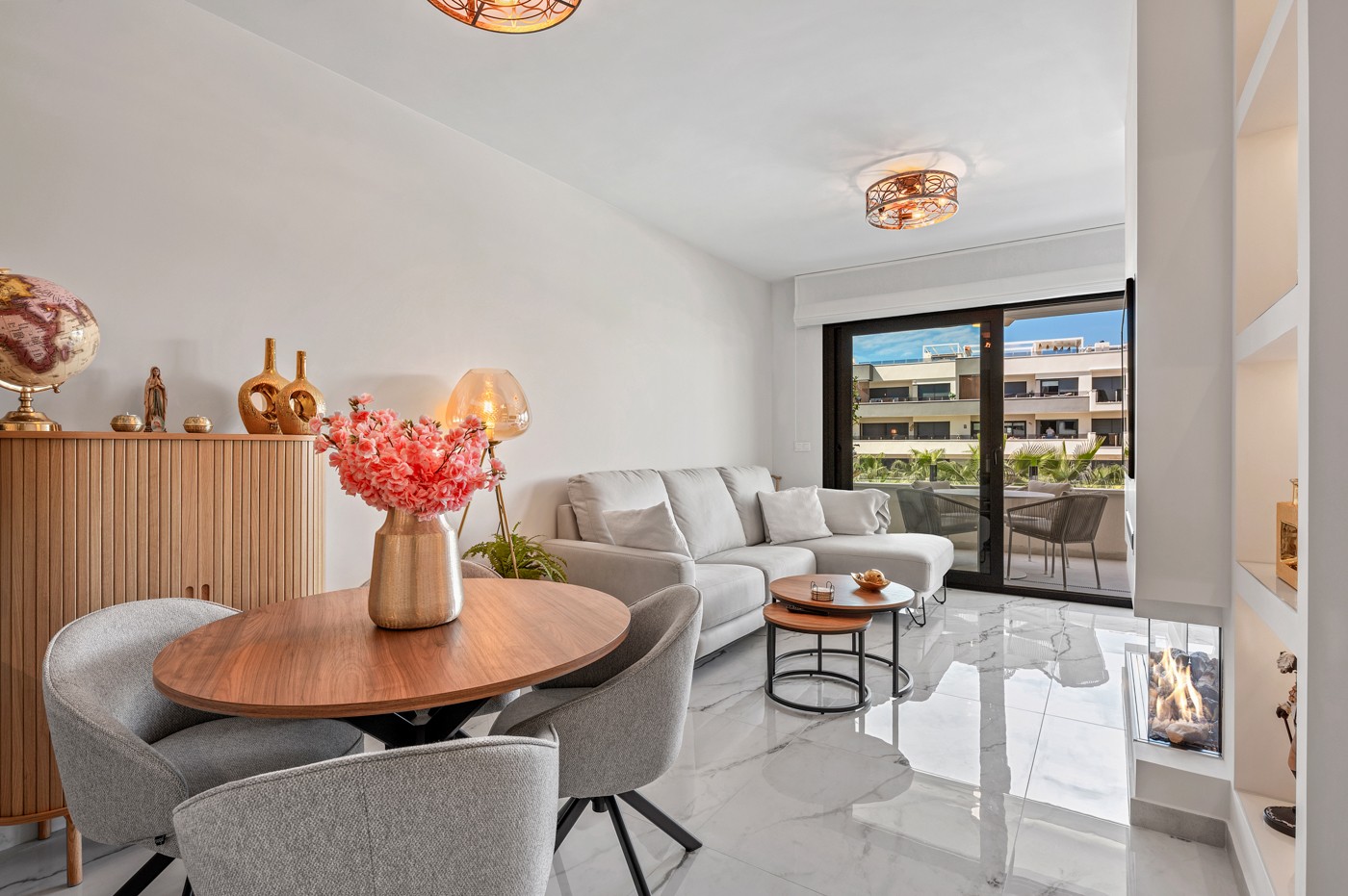 Dining area in apartment for sale in Orihuela Costa